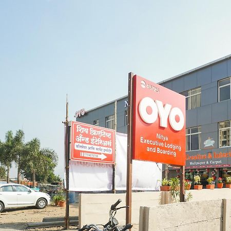 Hotel OYO 46725 Nitya Executive Phursungi Exterior foto